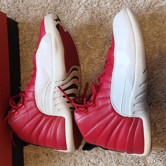 EUC Air Jordan 12 Retro Size 8 Red / White - Picture 7 of 16